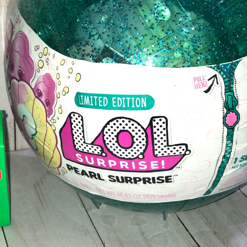 L.O.L. Surprise pearl surprise